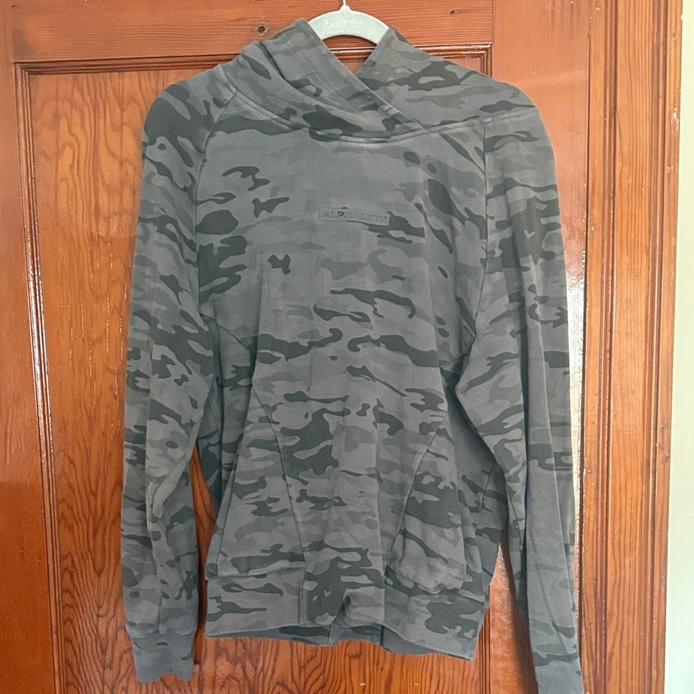 Alphalete Gray Camo Sweatshirt